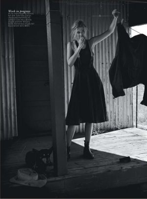 Elizabeth Debicki by Will Davidson for Vogue Australia December 2012